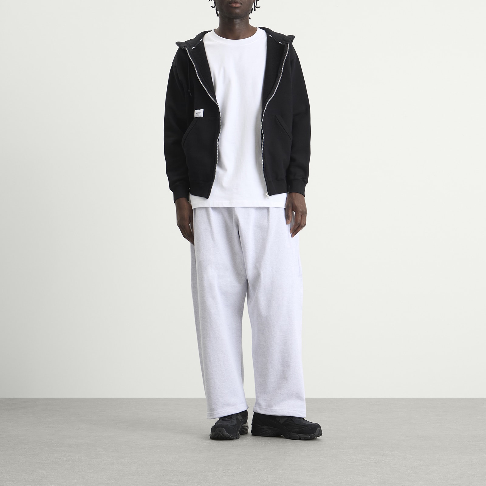Men's Throwdy Zip Hoody in Black