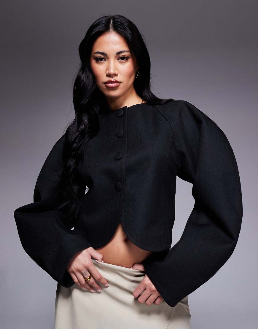Herringbone cocoon sleeve cropped blazer in black