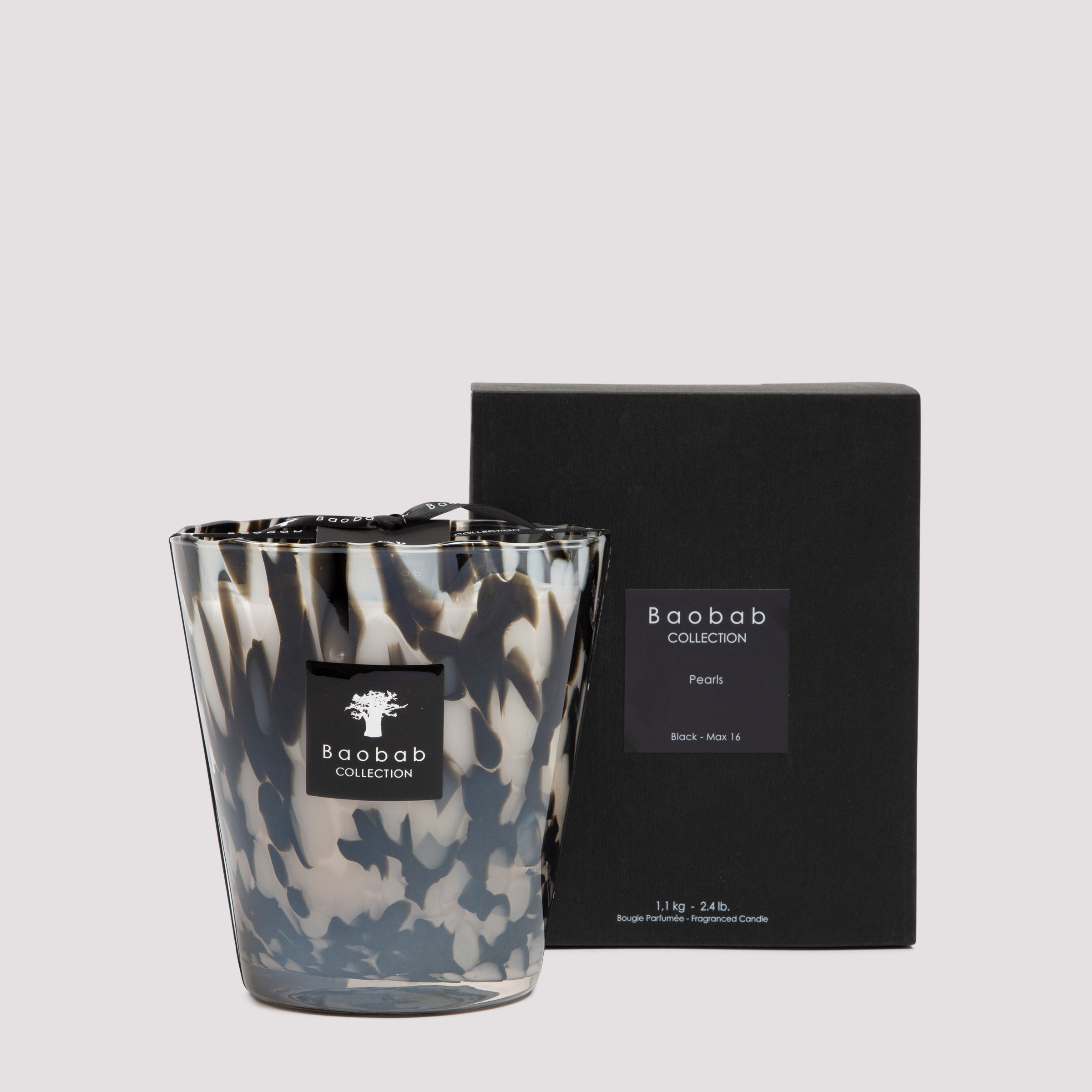 Max 16 Black Pearls Candle
