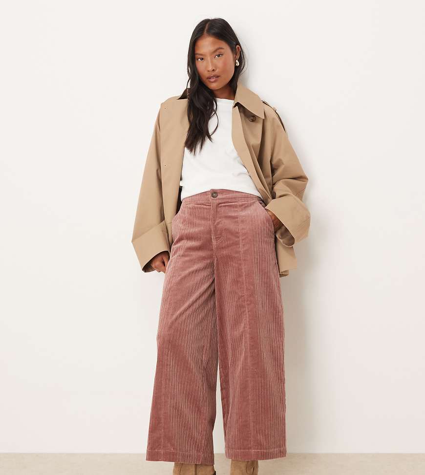 Petite cord wide leg cropped trousers in rose-Pink