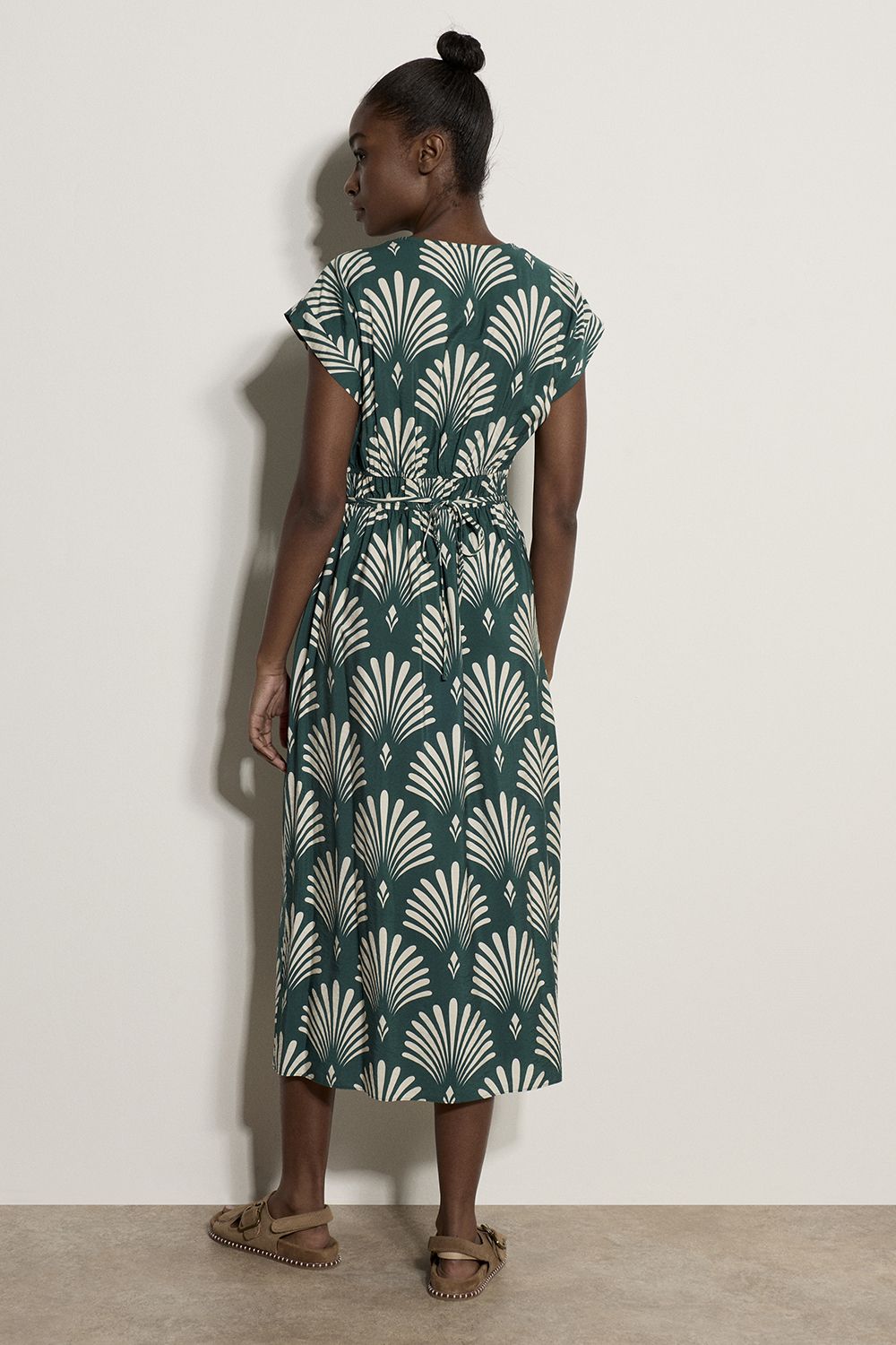 Apricot Fan Print Midaxi Dress In Green