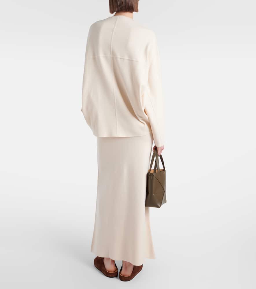 Oversized wool and cotton sweater
