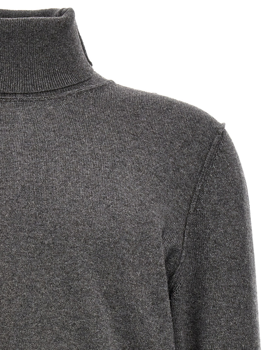 Roll-neck fine-knit jumper