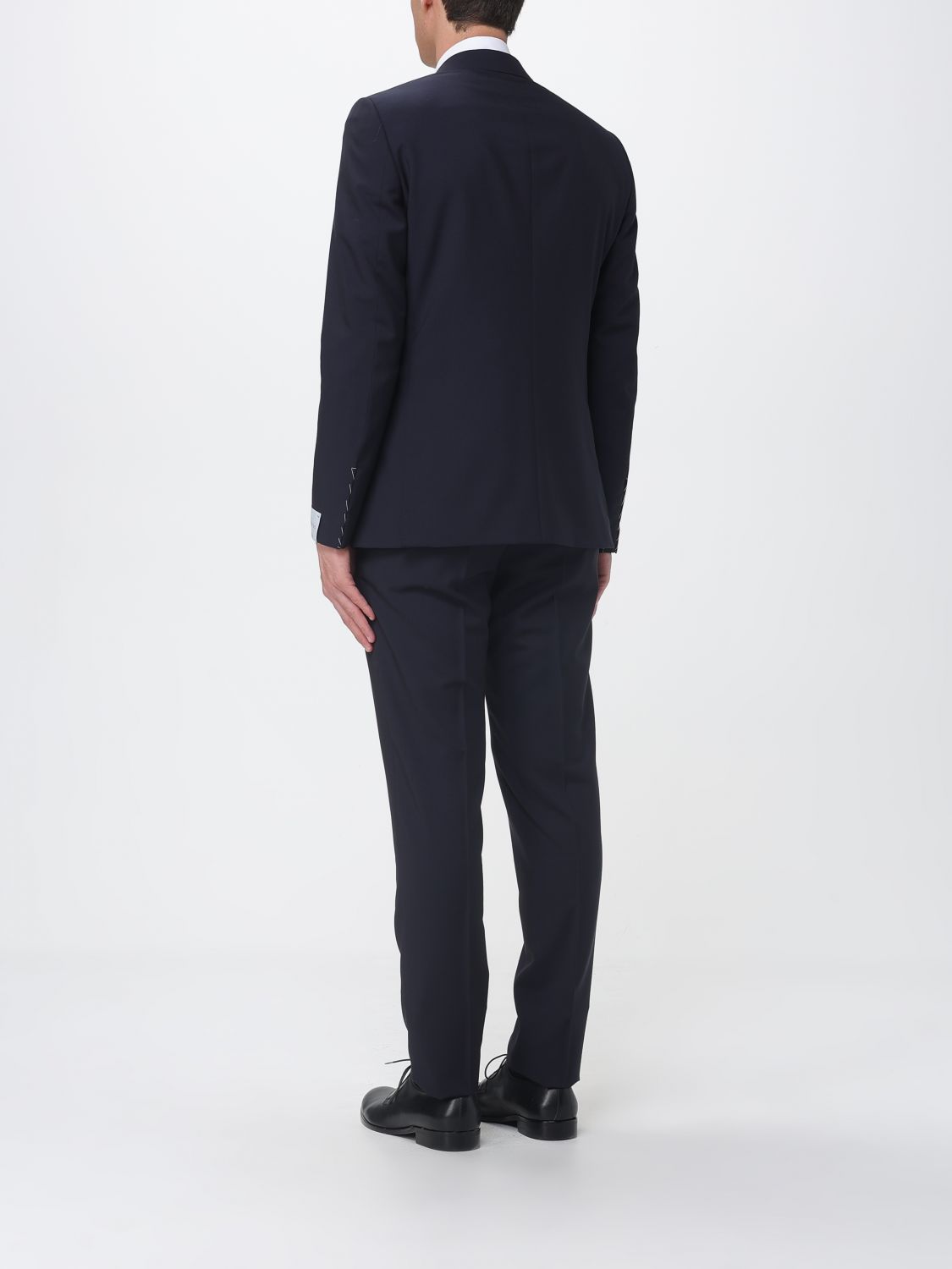 Suit Men color Blue