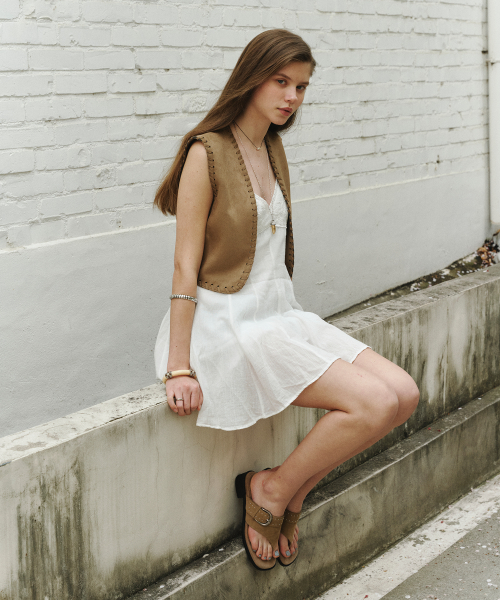 Stadia Buckle Flip-Flop Beige