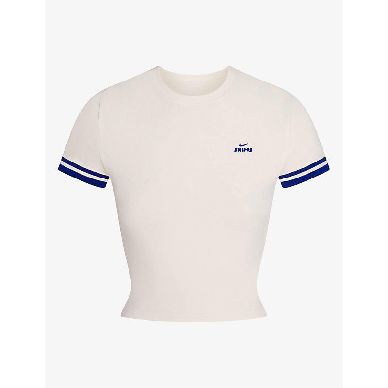 Womens Stretch Knit Cropped Crew-Neck Top