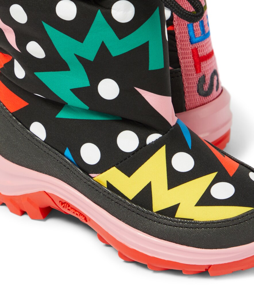 Printed ski boots