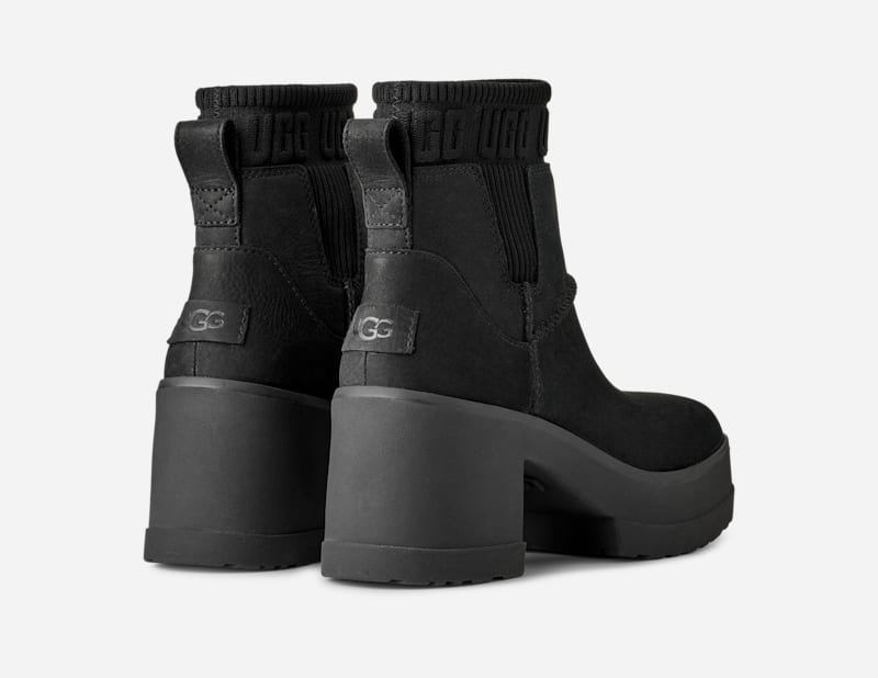 ® Women's Moxy Chelsea Leather Boots in Black