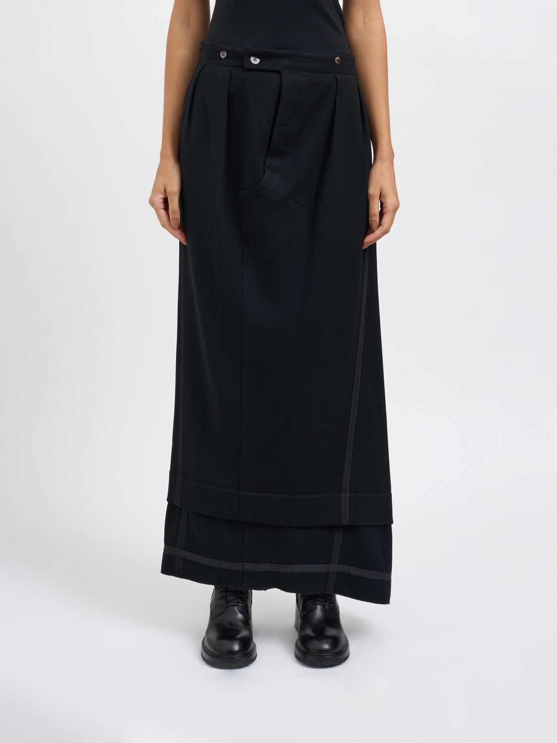 Skirt Woman color Black