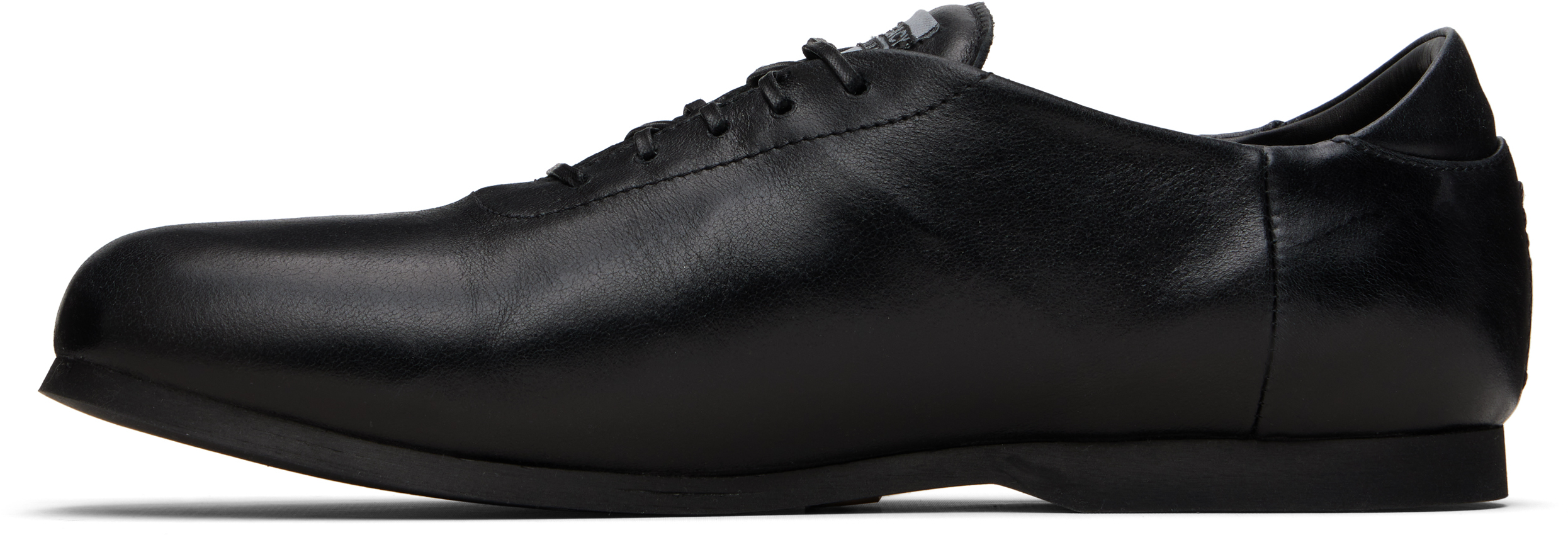 Black Sneak In Derbys
