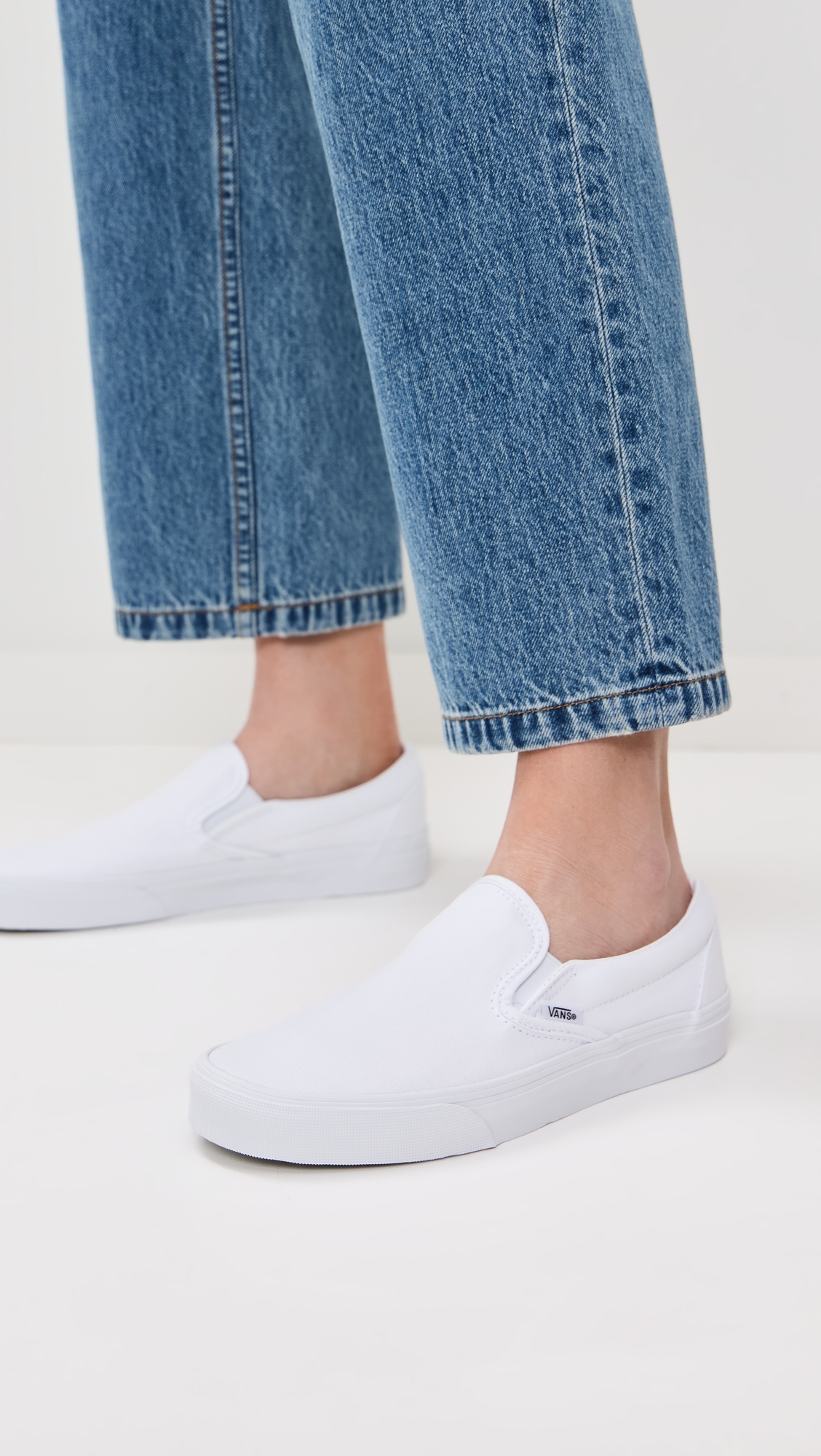 Slip On Unisex Sneakers True White W