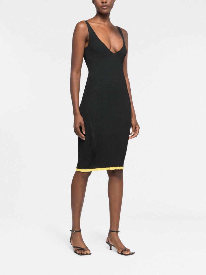 Black V-neck short dress