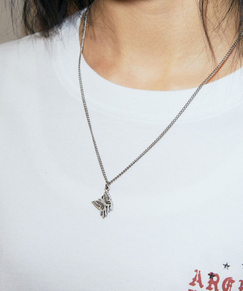 MELTING BUTTERFLY NECKLACE SILVER