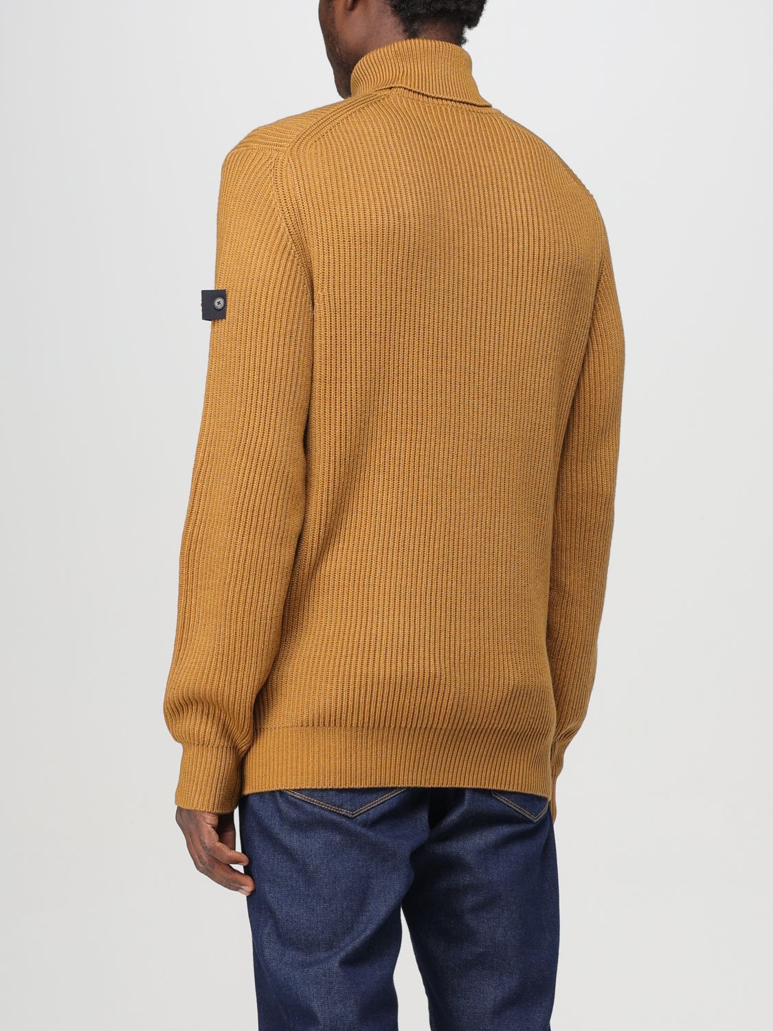 Sweater Men color Mustard