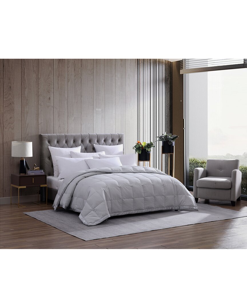 Serta¨ 650 Fill Power Down Blanket