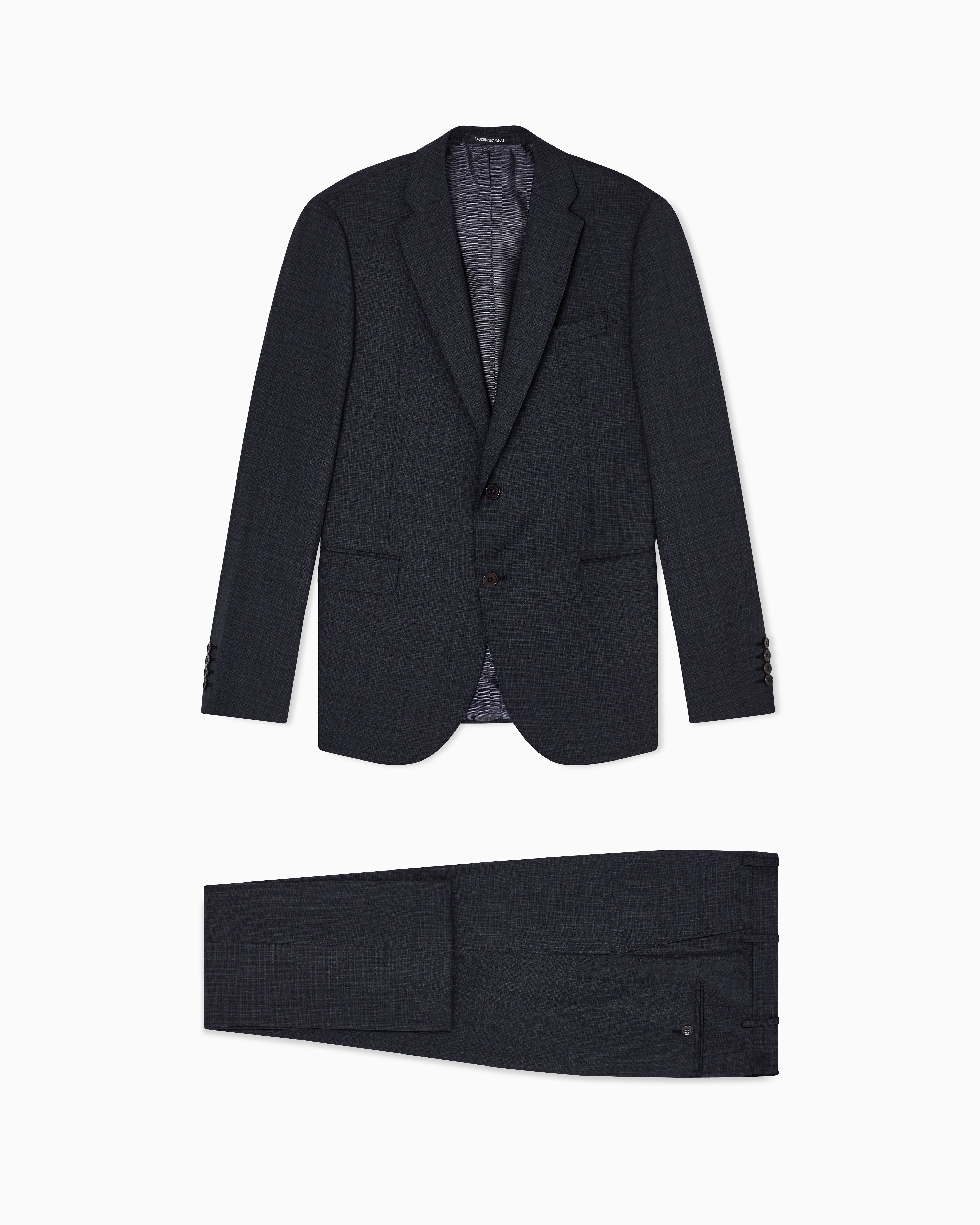 Single-breasted suit made of tropical light wool with a check motif