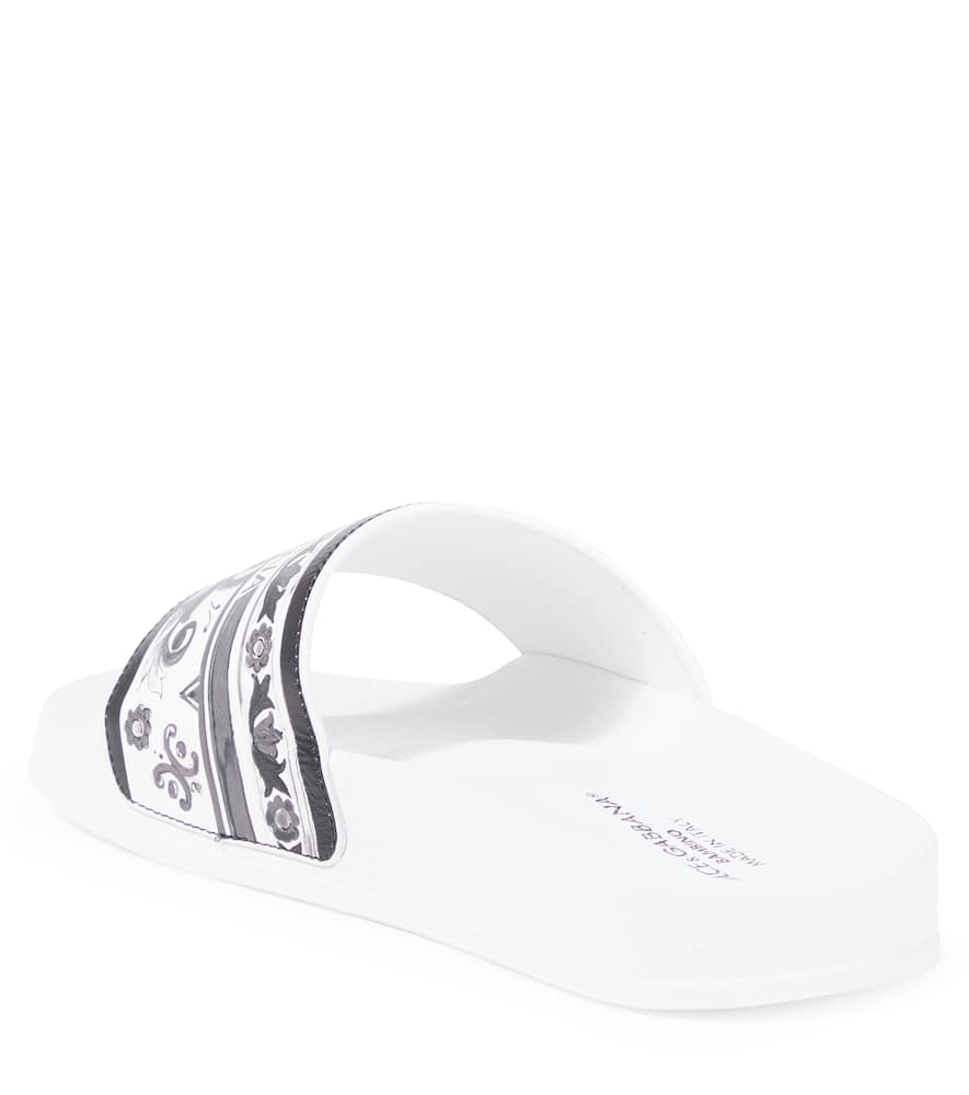 Majolica slides