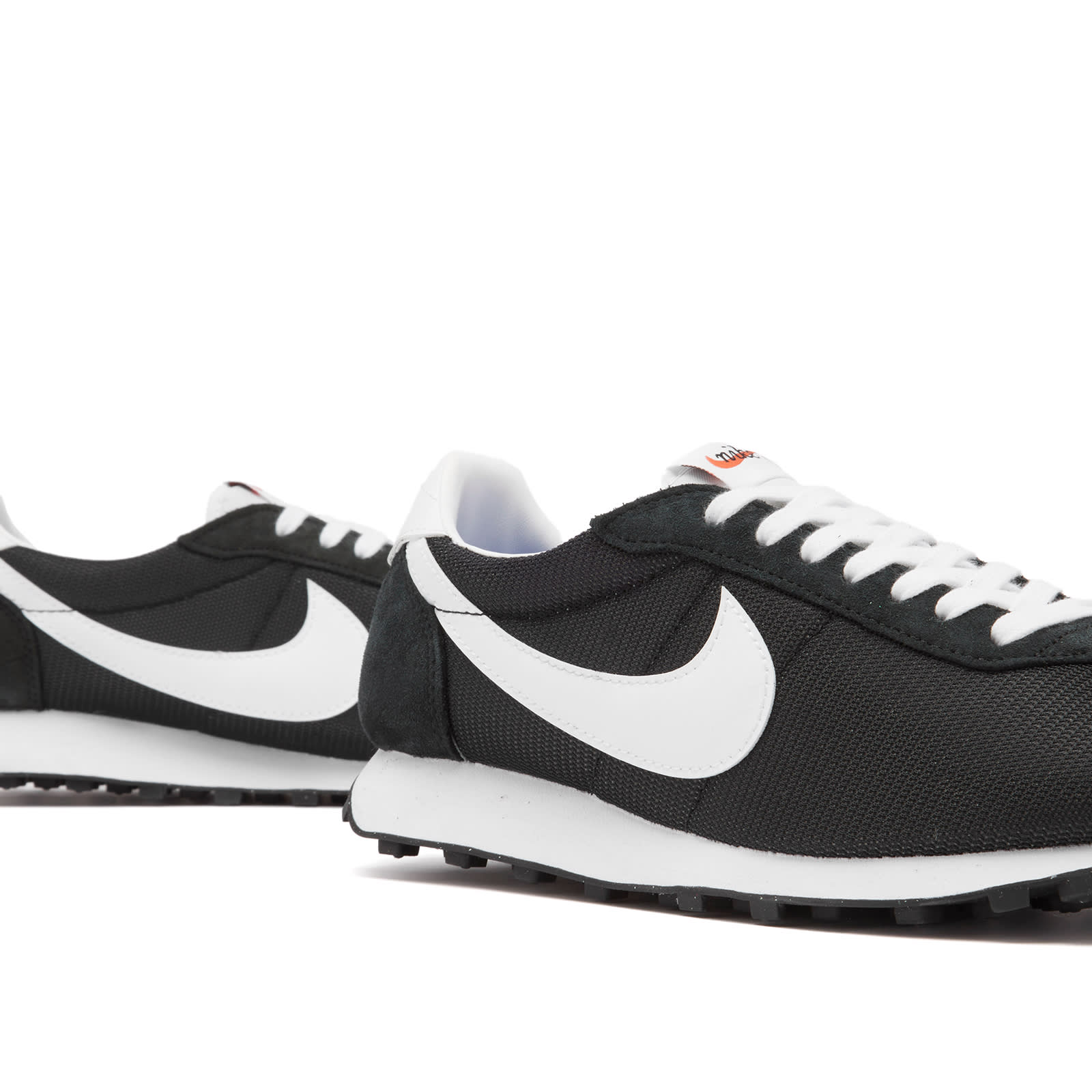Nike Men's Ld-1000 Sneaker in Black/White