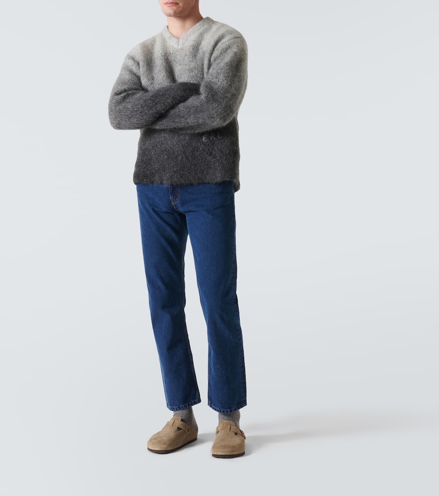 Mid-rise straight jeans