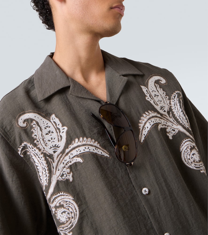 Embroidered shirt