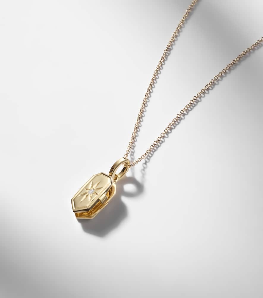 Northern Star 10kt gold necklace with diamond