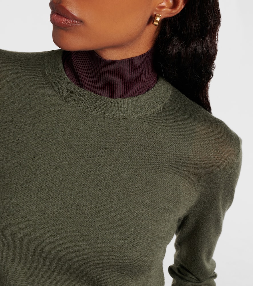 Cashmere sweater