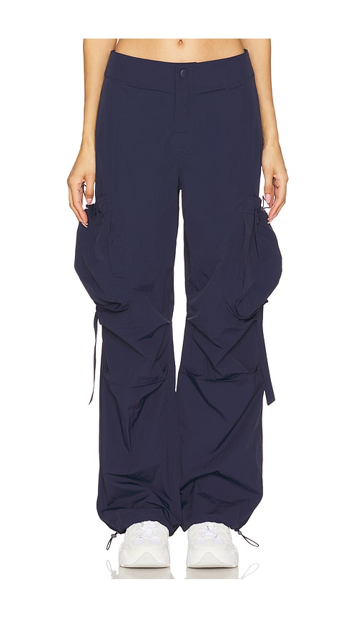 Steve Madden HOSE KAIRA in Navy. Größe XL. Also in L, M