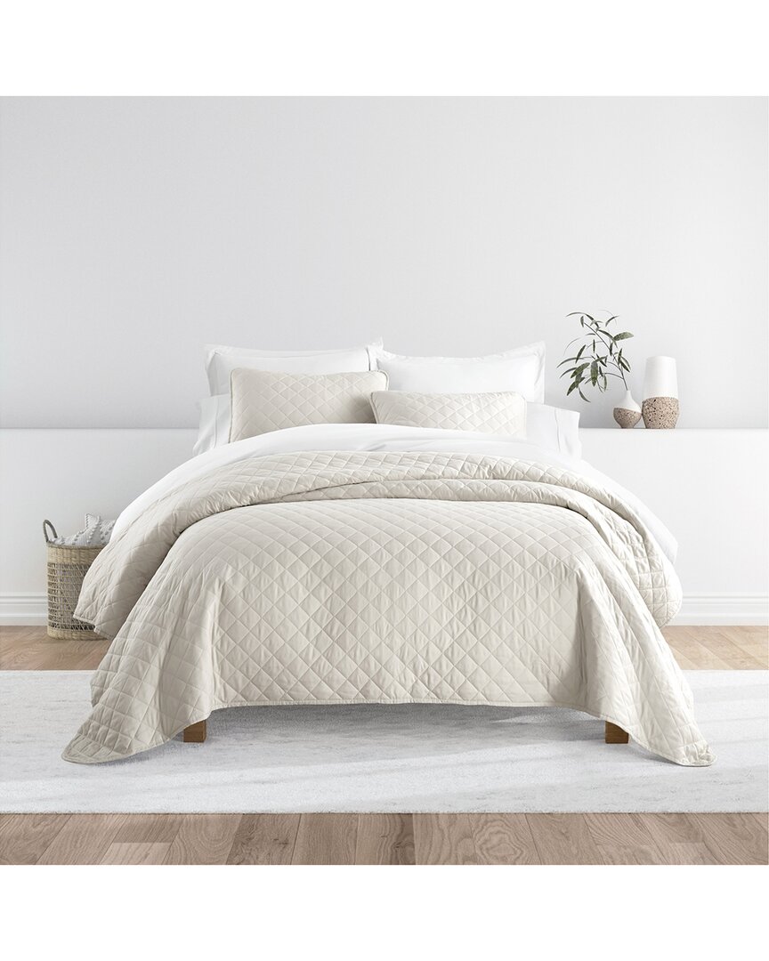 All Season Diamond Stitch Quilt Set