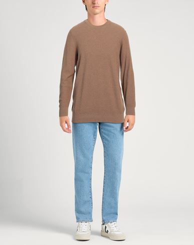Man Sweater Sand