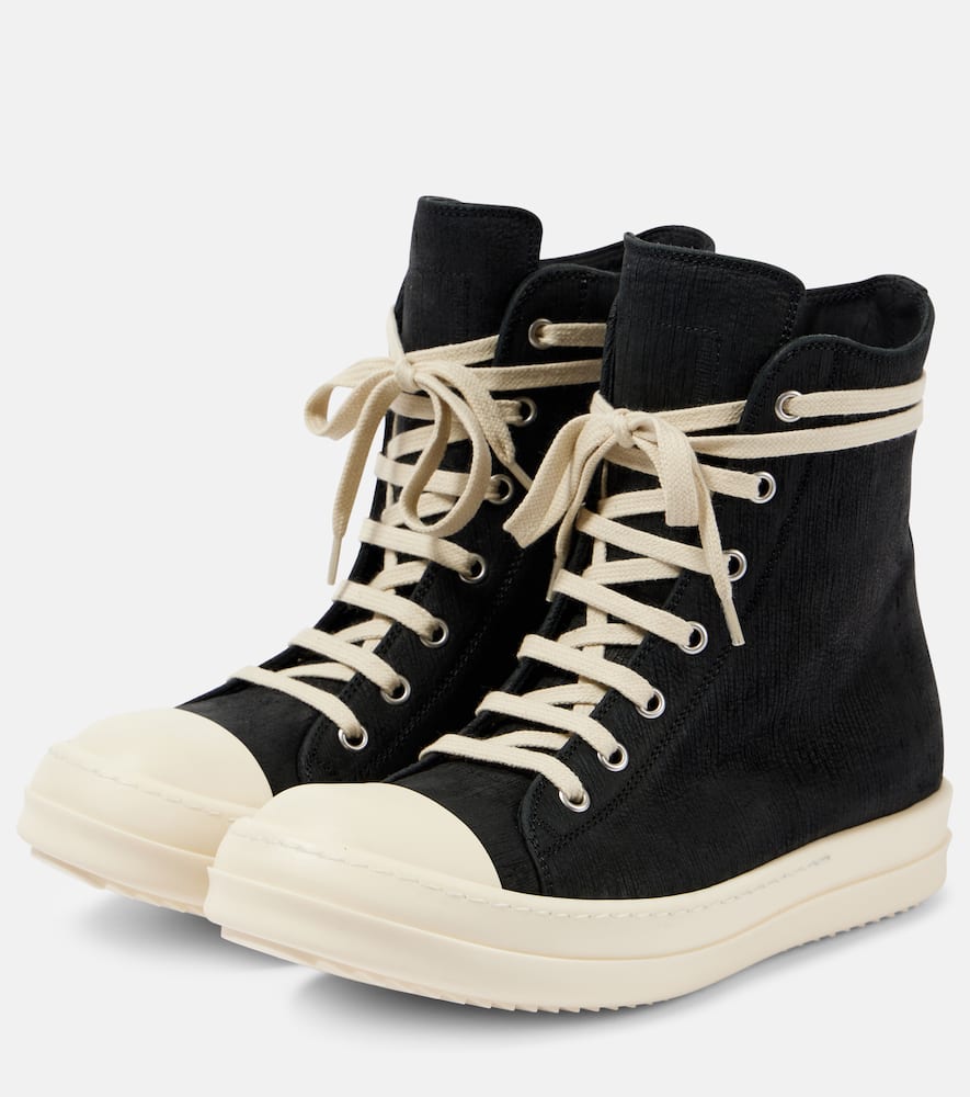 Sneaks high-top canvas sneakers