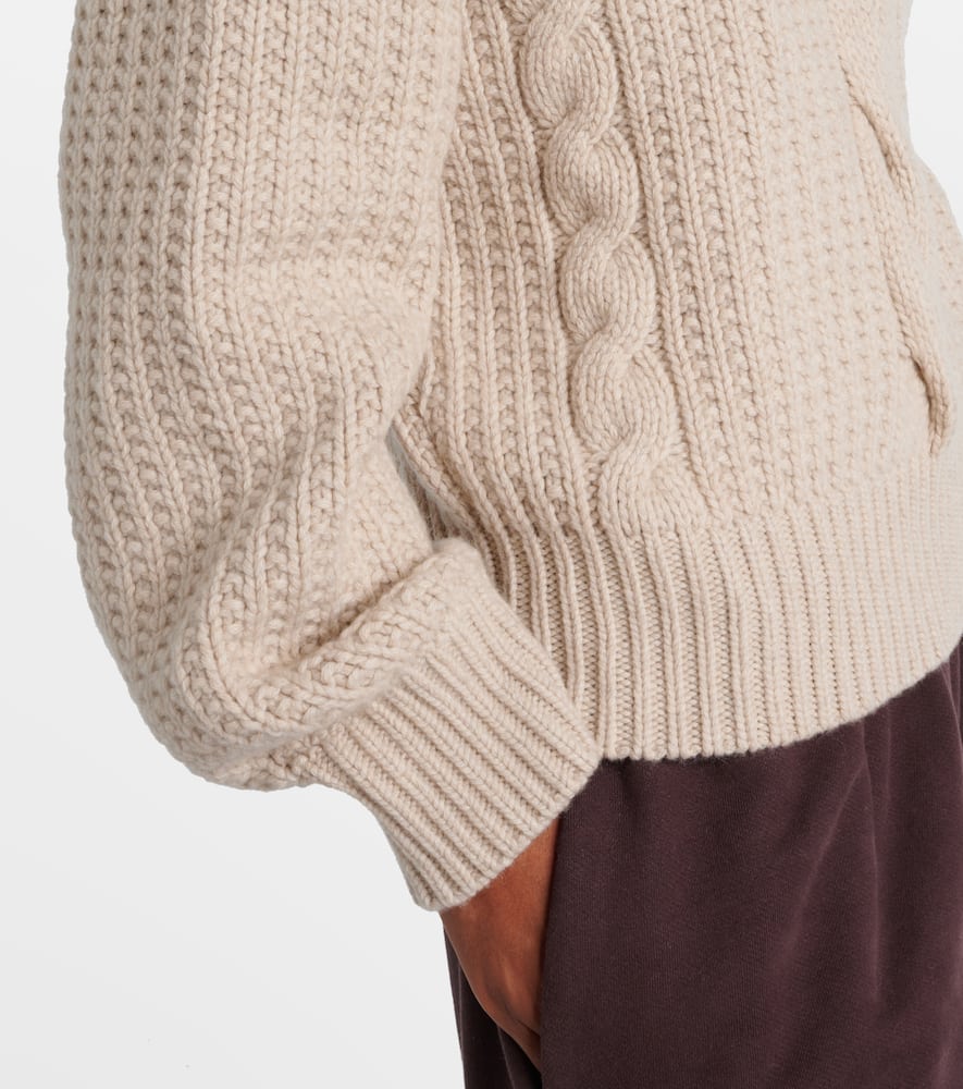 Cashmere sweater