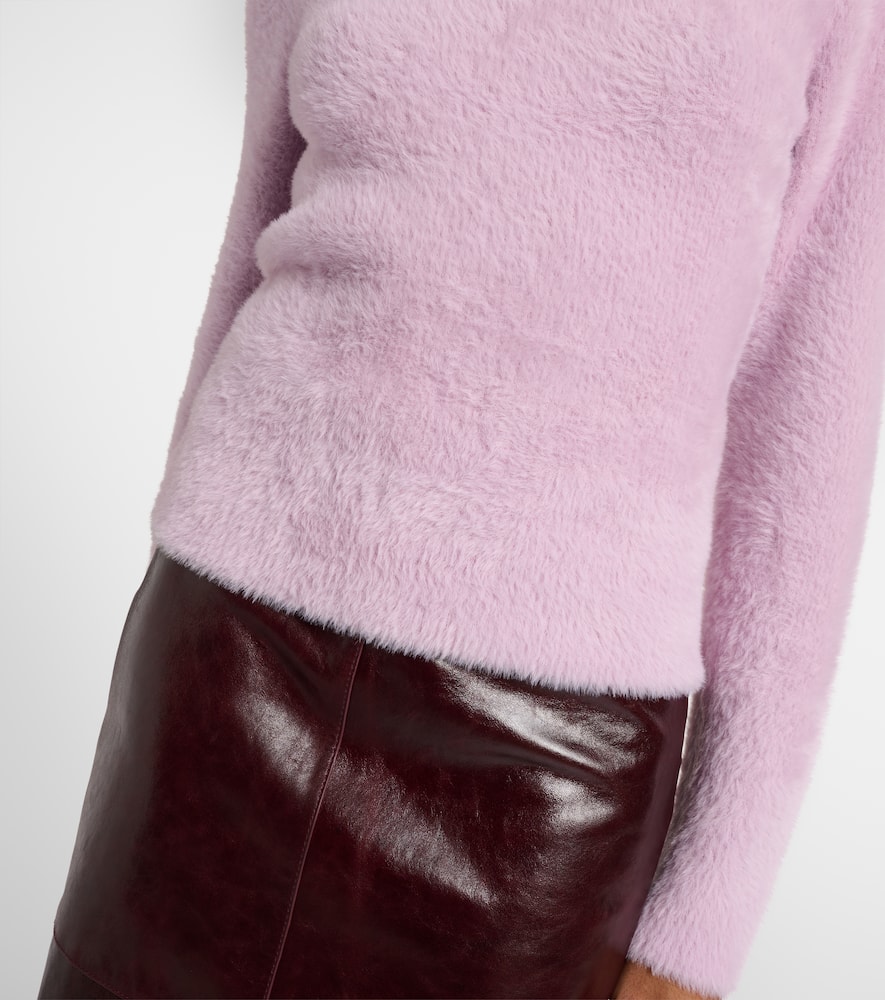 Crewneck sweater