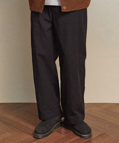 BUTTON TUCK PANTS