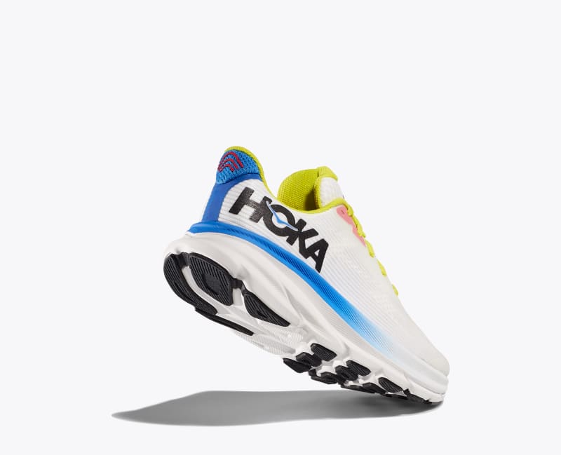 HOKA Clifton 9 Shoes in Blanc De Blanc/Virtual Blue