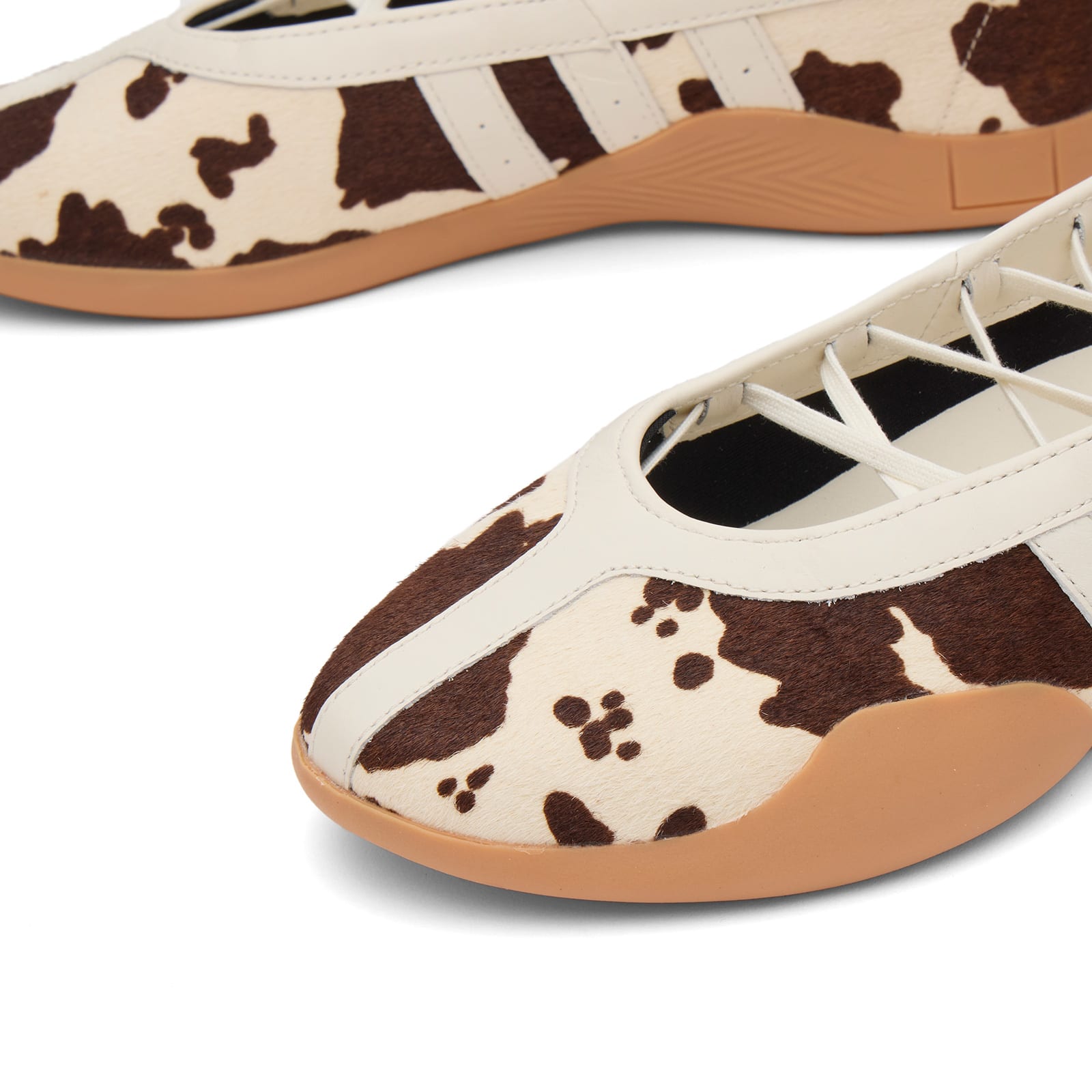 Women's Taekwondo Mei Ballet Cow Sneakers in Aurora Coffee/Ftwr White/Gum