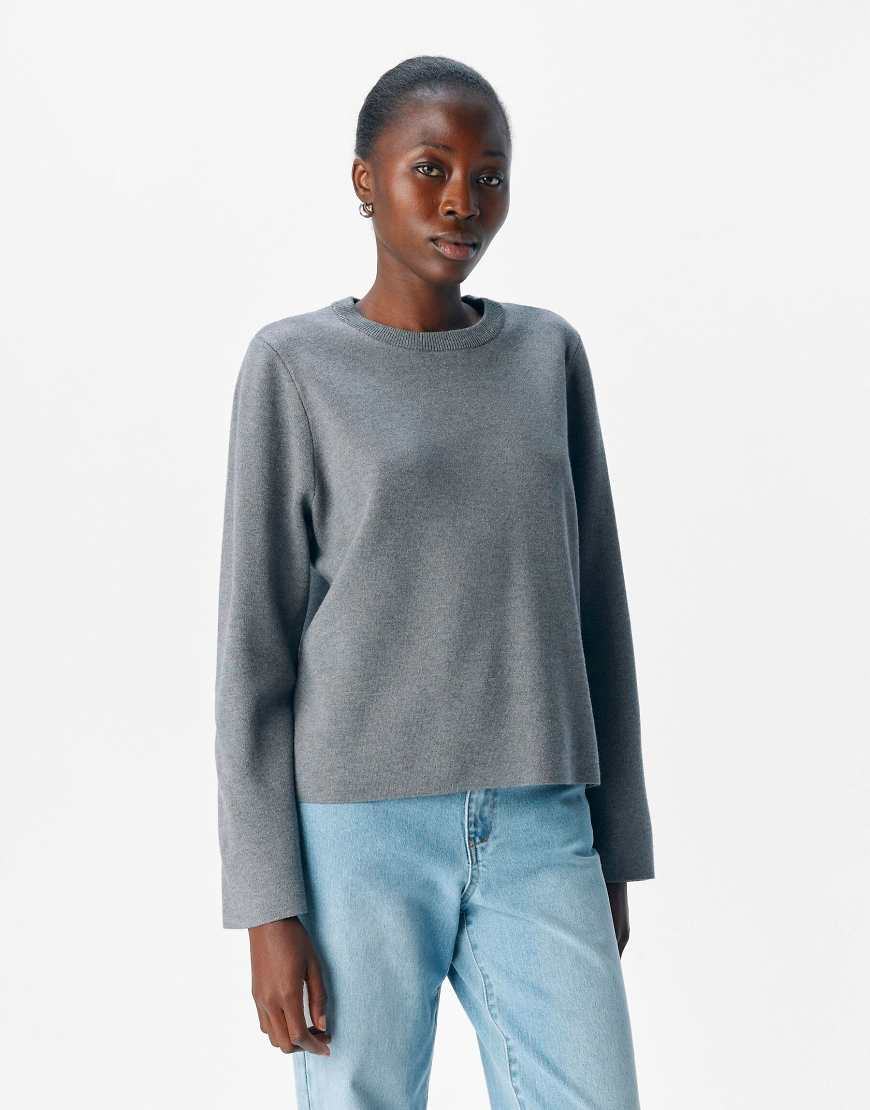 Knitted pullover in medium grey melange