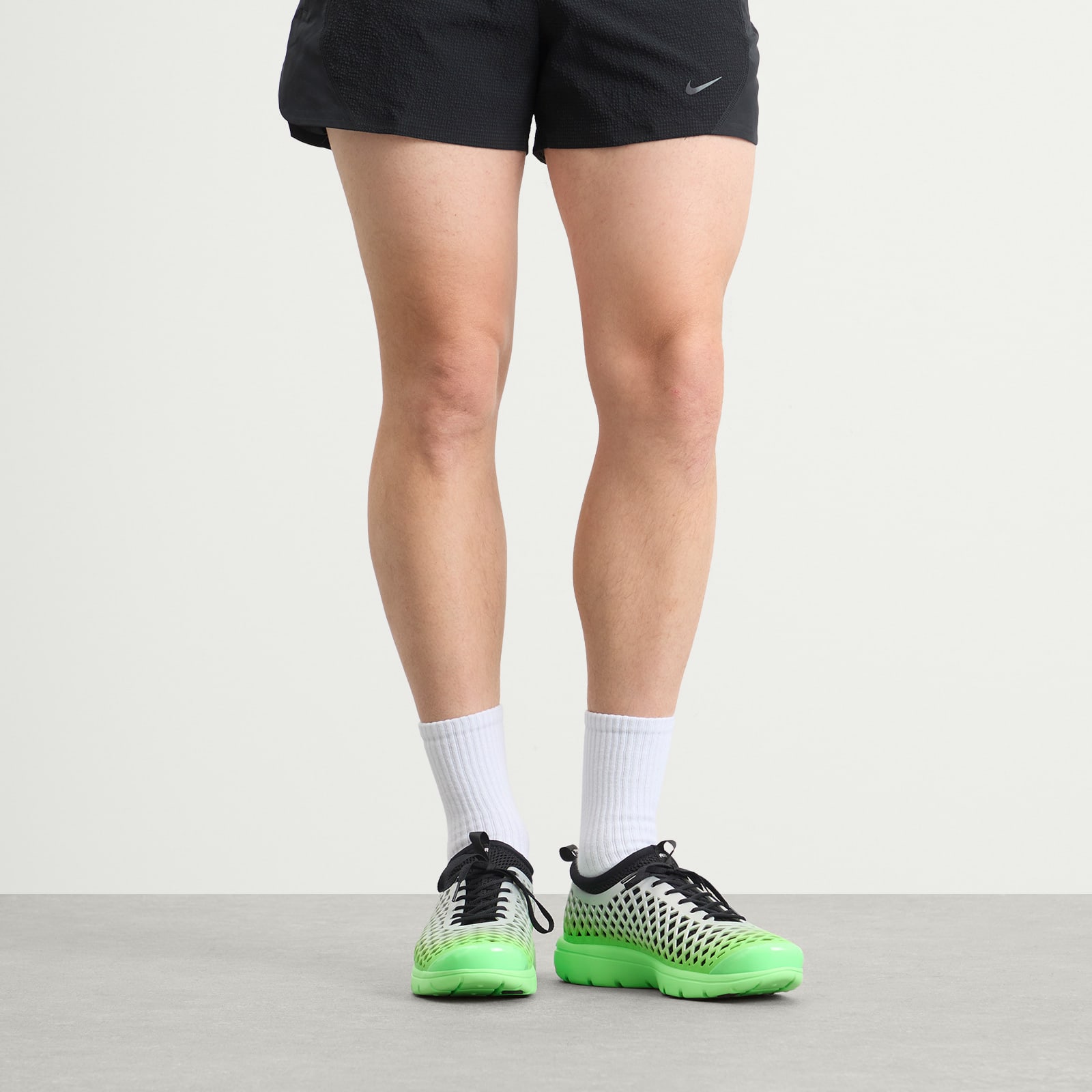 Rejuven8 Run OG QS Sneaker in Metallic Silver/Black/Voltage Green
