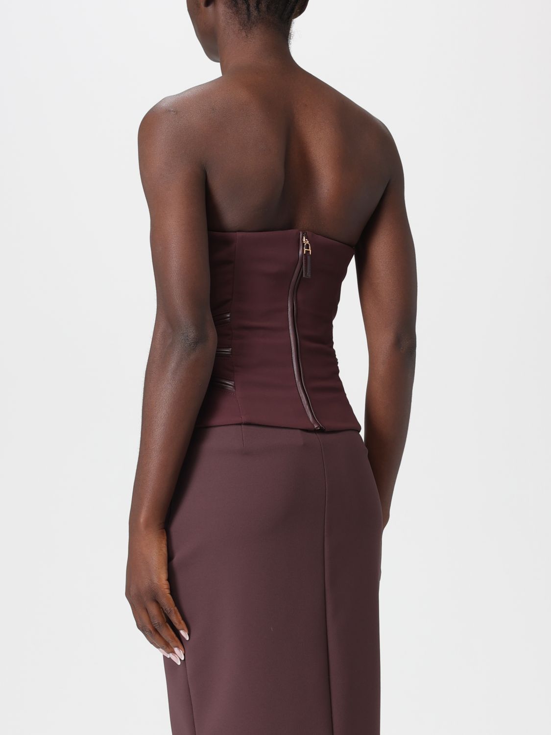 Top Woman color Wine