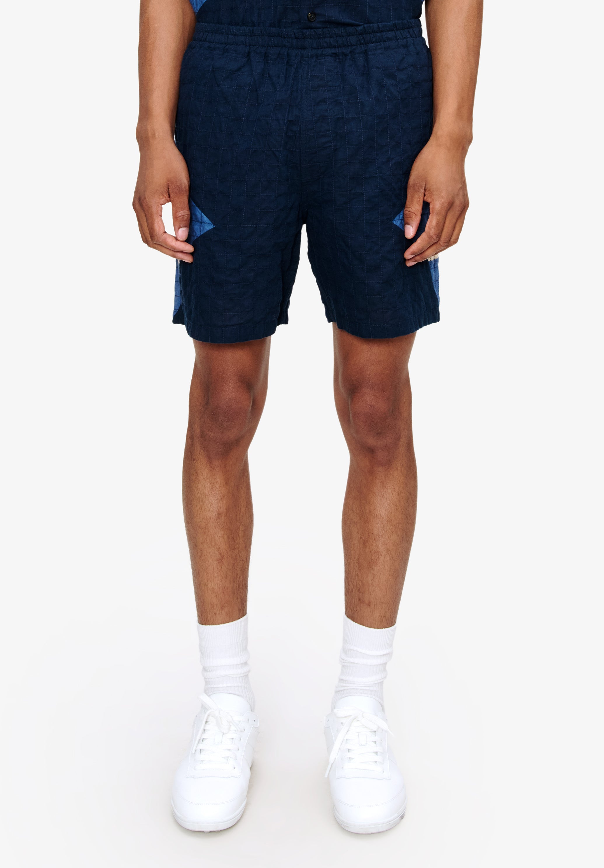 A. P.C. Men's Connor shorts Size: Small in Dark indigo