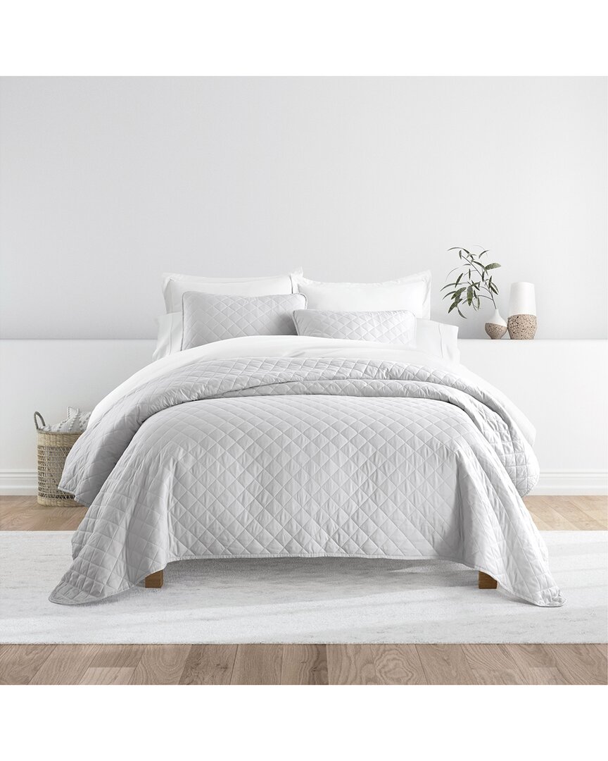 All Season Diamond Stitch Quilt Set