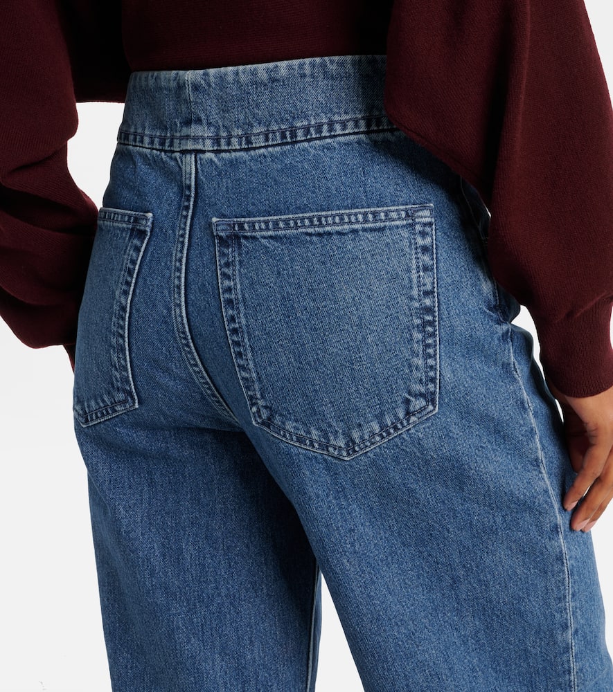 Barrel-leg jeans
