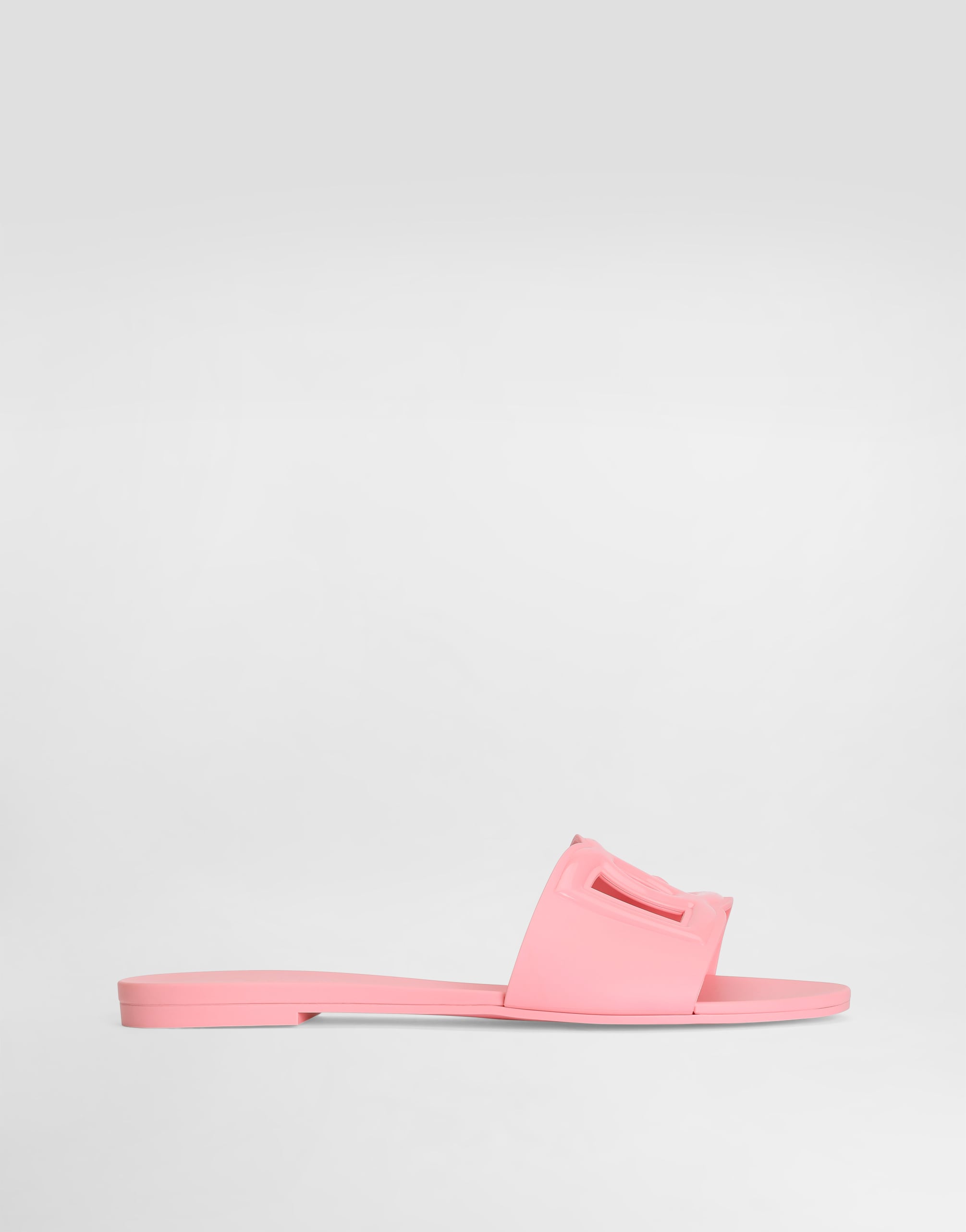 BEACHWEAR