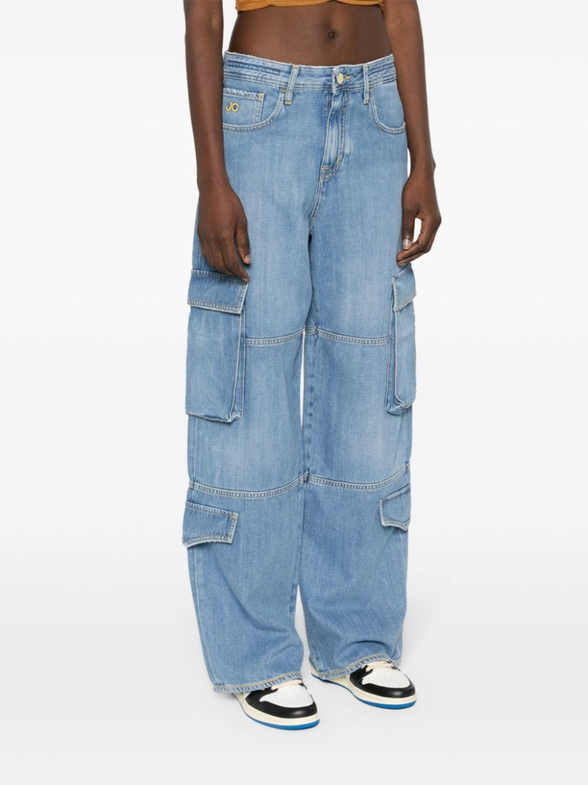 - Riri Relaxed Fit Cargo Jeans