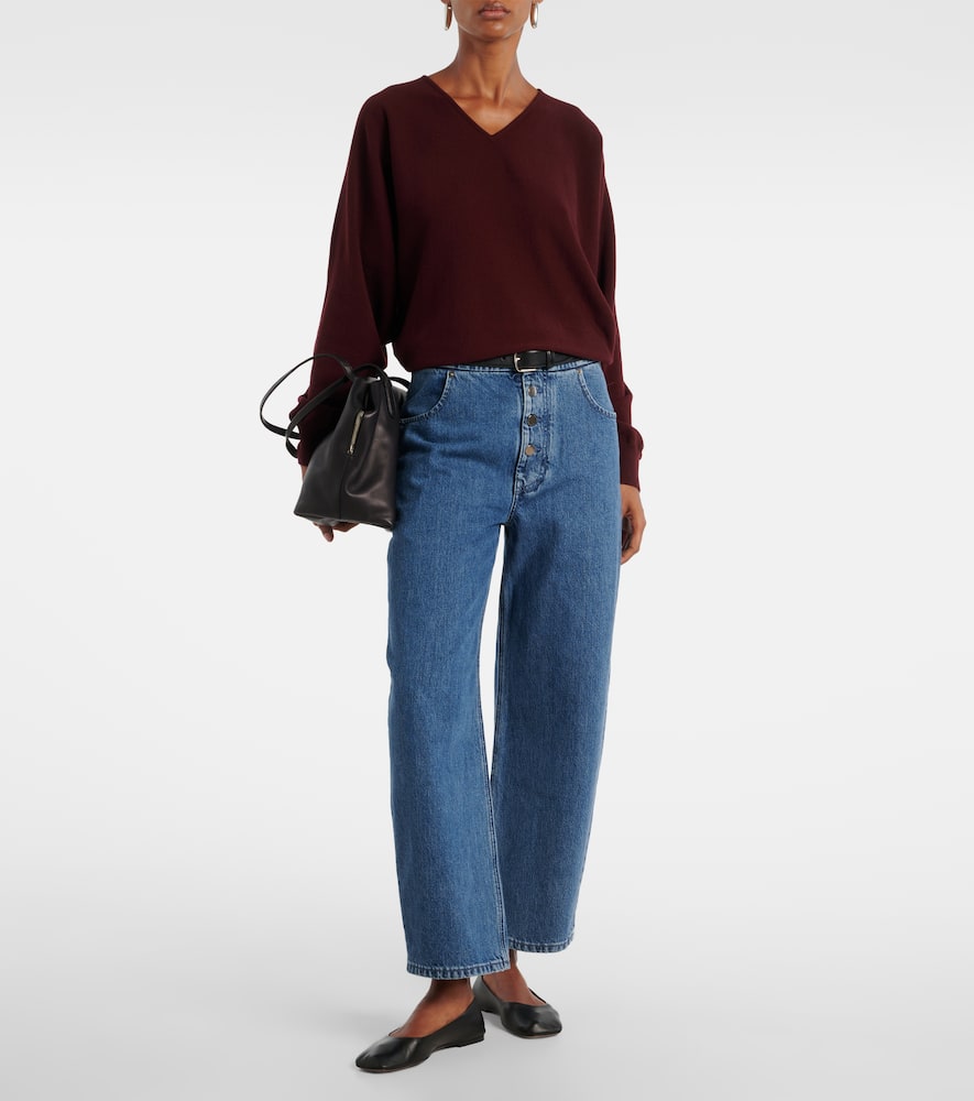 Barrel-leg jeans
