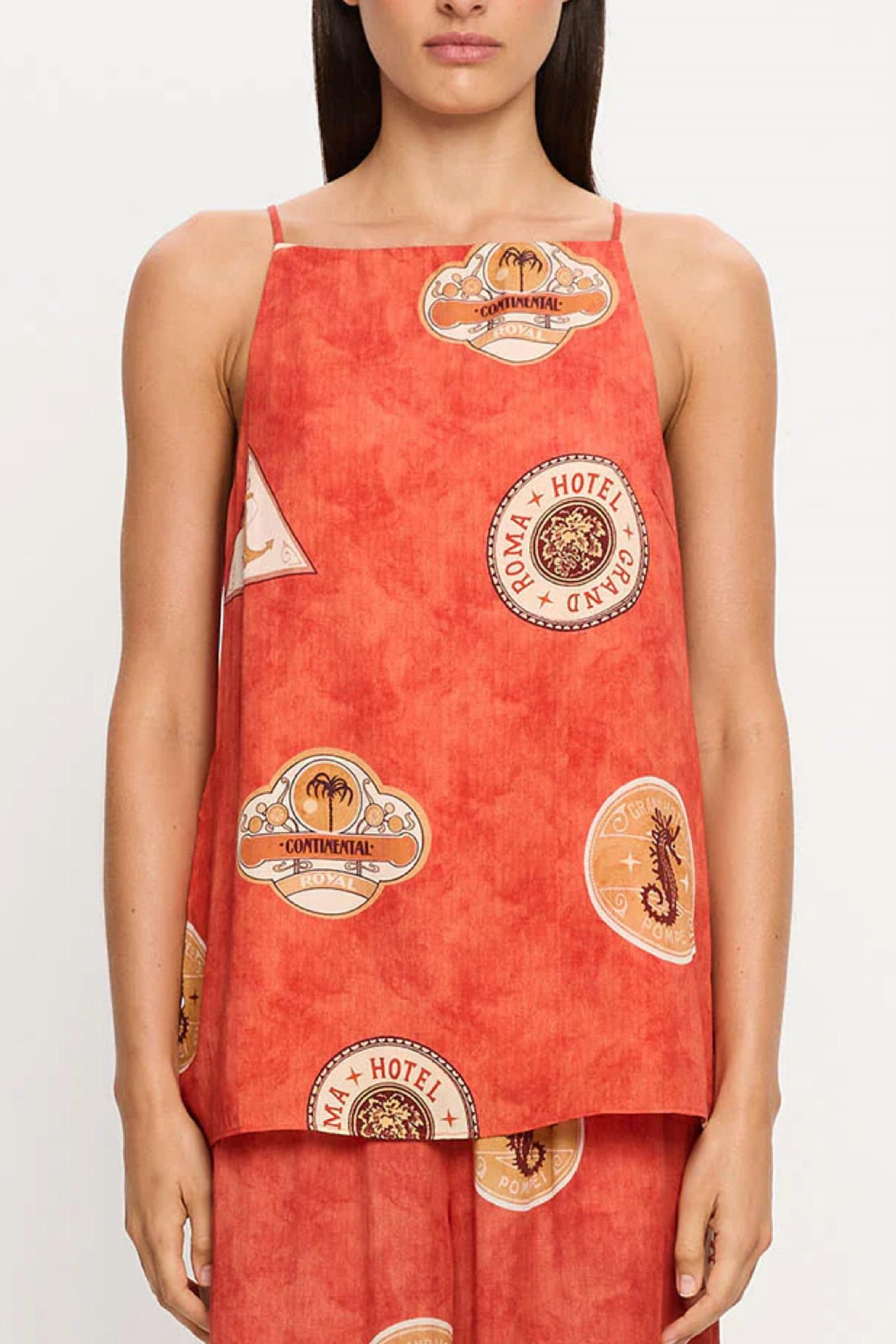 Vacanza Top In Warm Red Base