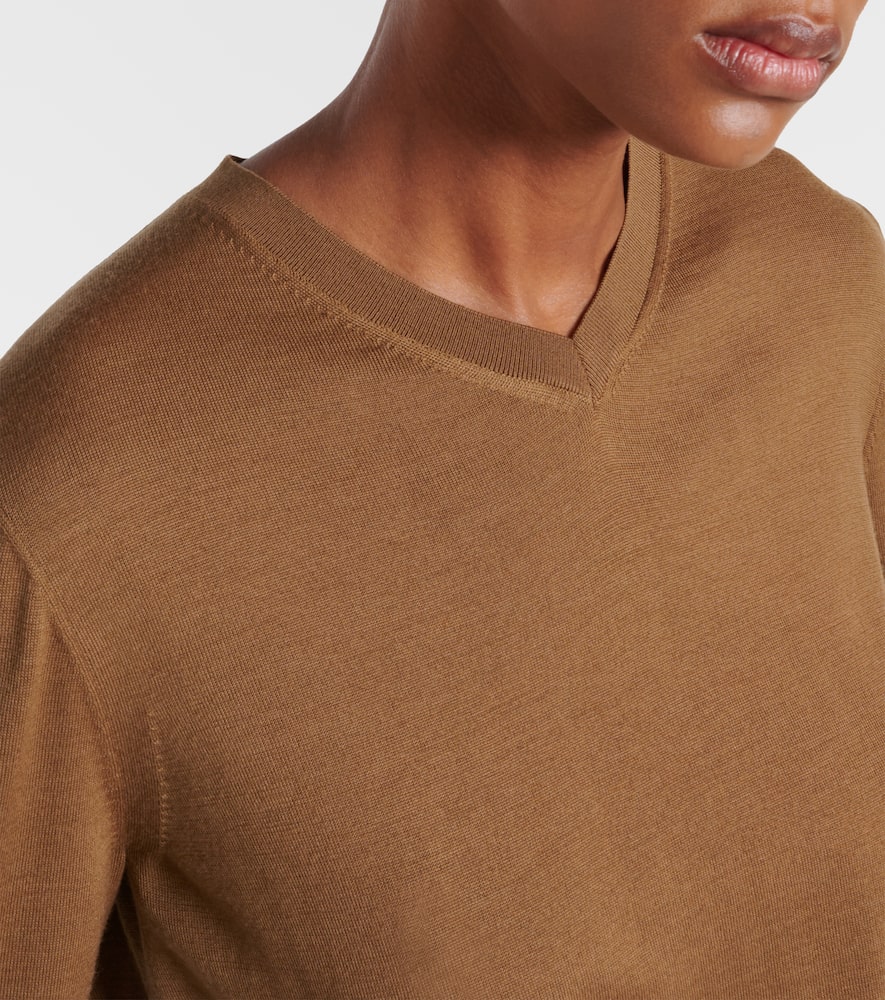 Senta wool sweater