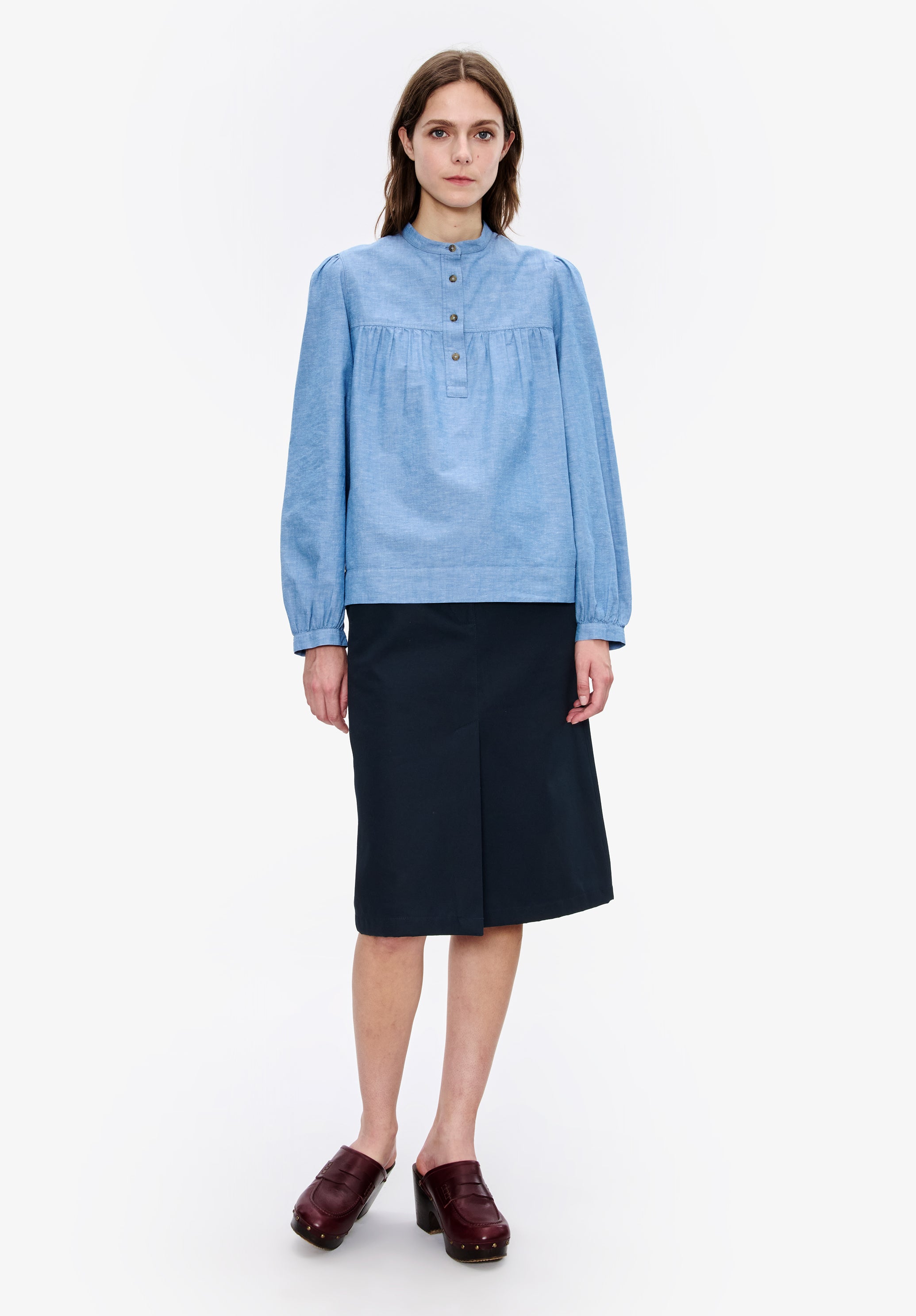 A. P.C. Women's Baby Doll blouse Size: 34 in Blue