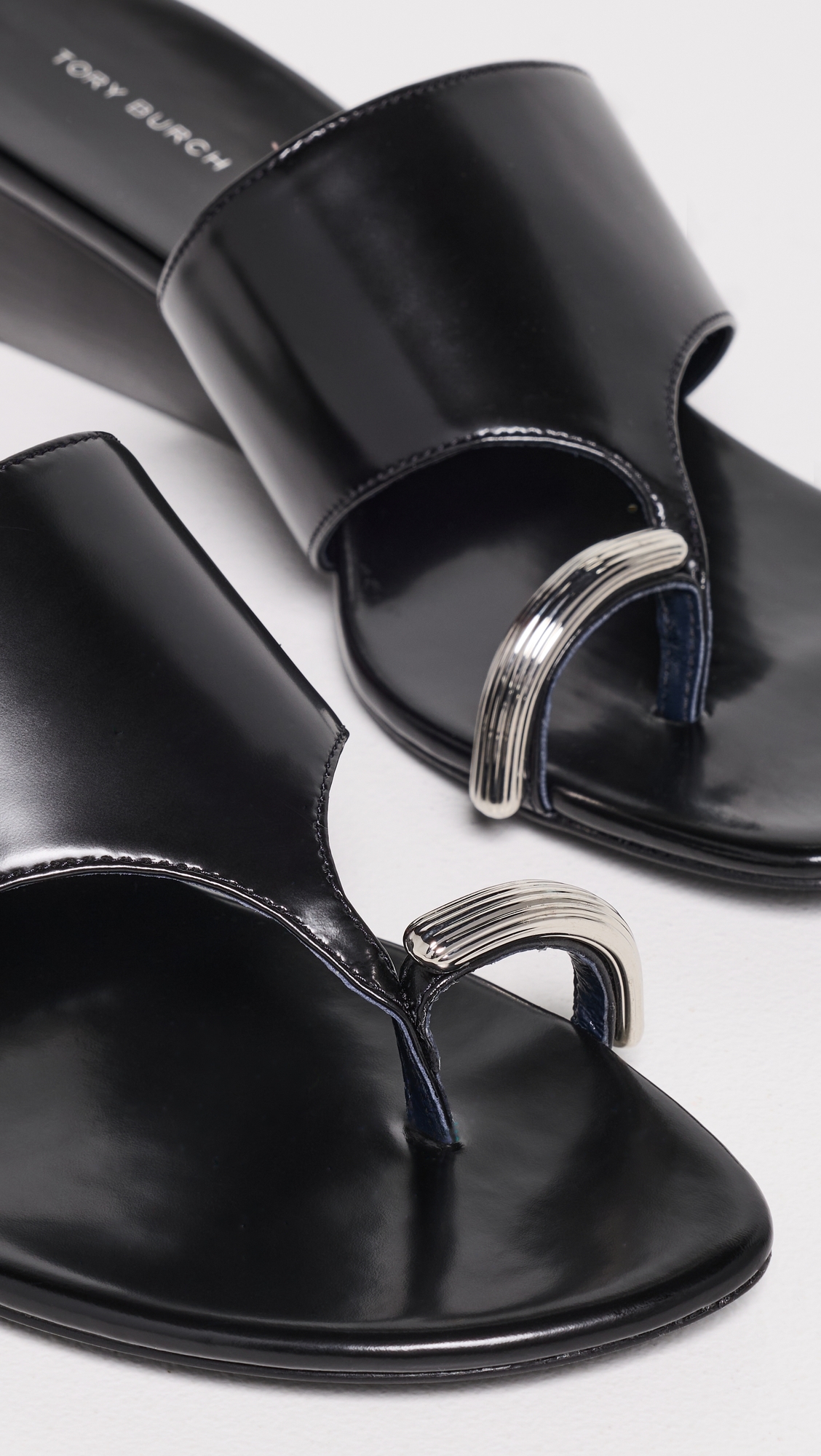 Pierced Wedge Sandals 45mm Perfect Black