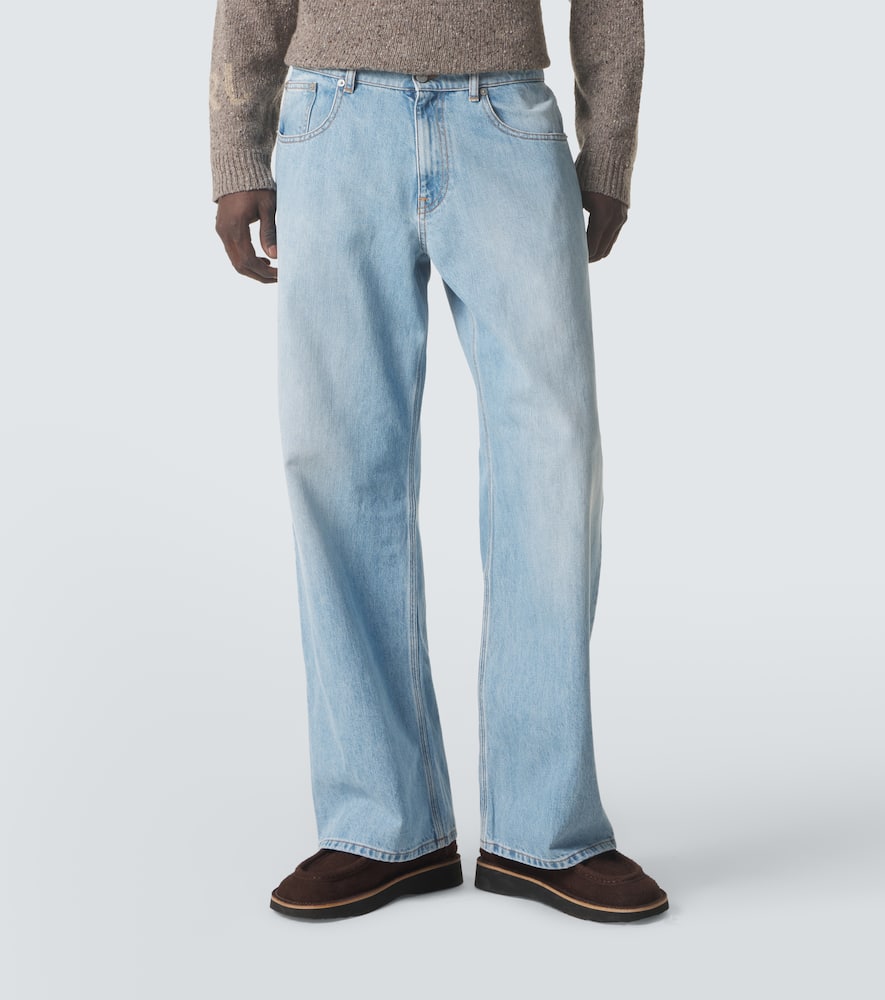 Wide-leg jeans