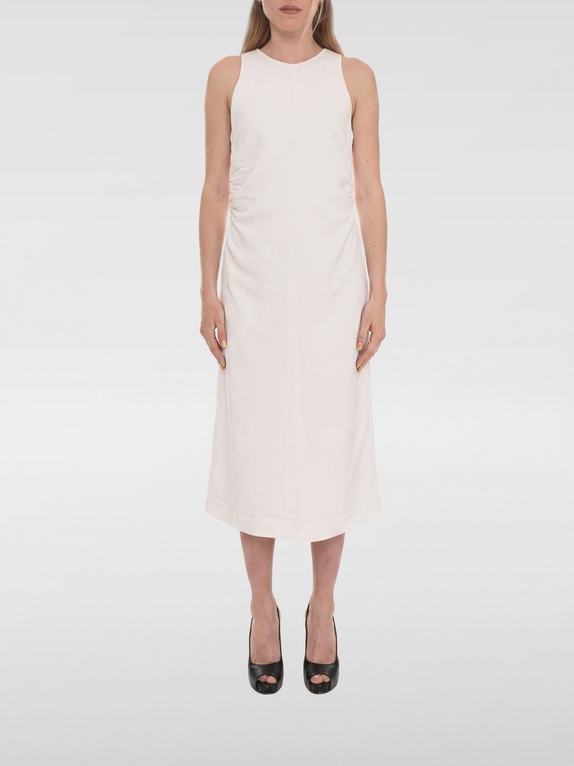 Dress Woman color White
